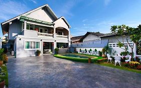 Chean-Chean House